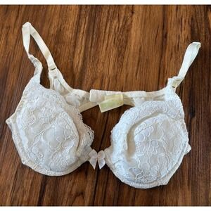 Vintage Victoria's Secret The miracle Bra 38B Cream Lace 6216